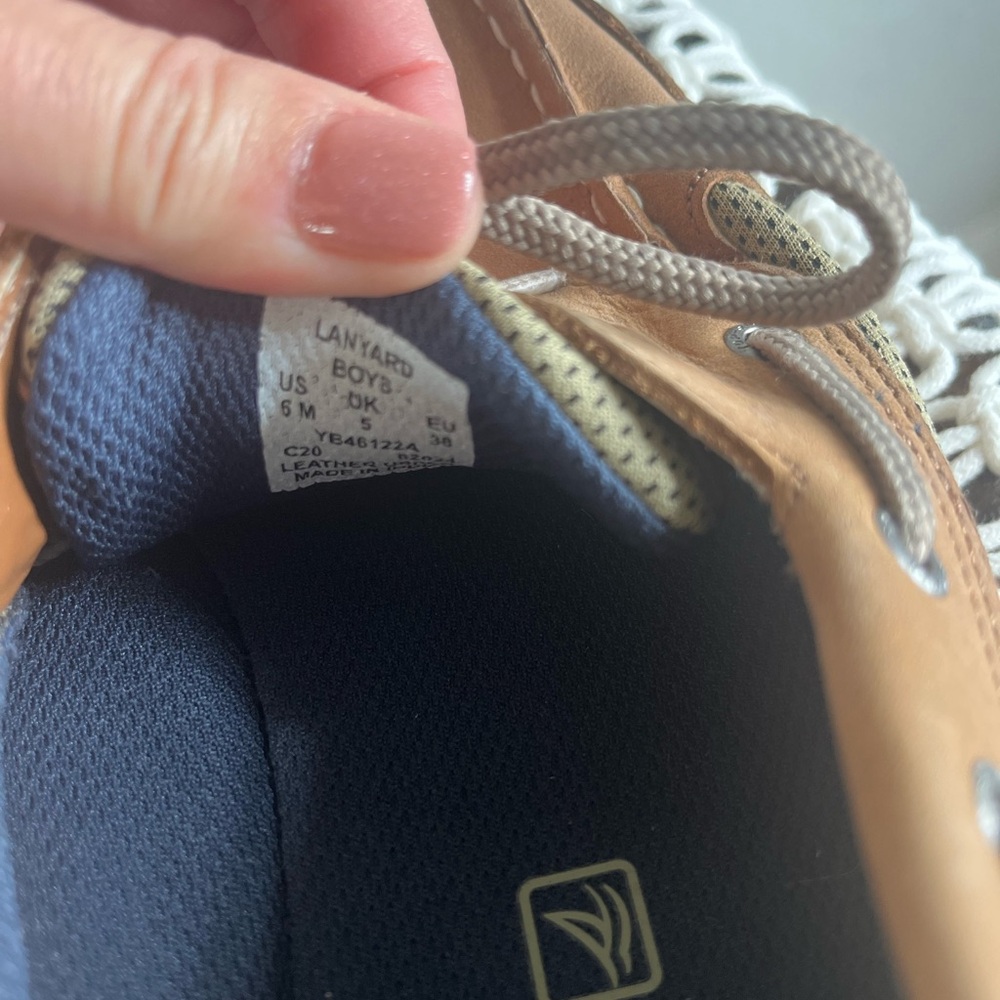🦈 Sperry Top-Sider Big Boys size 6 Boat Shoes 🦈 - Picture 5 of 6